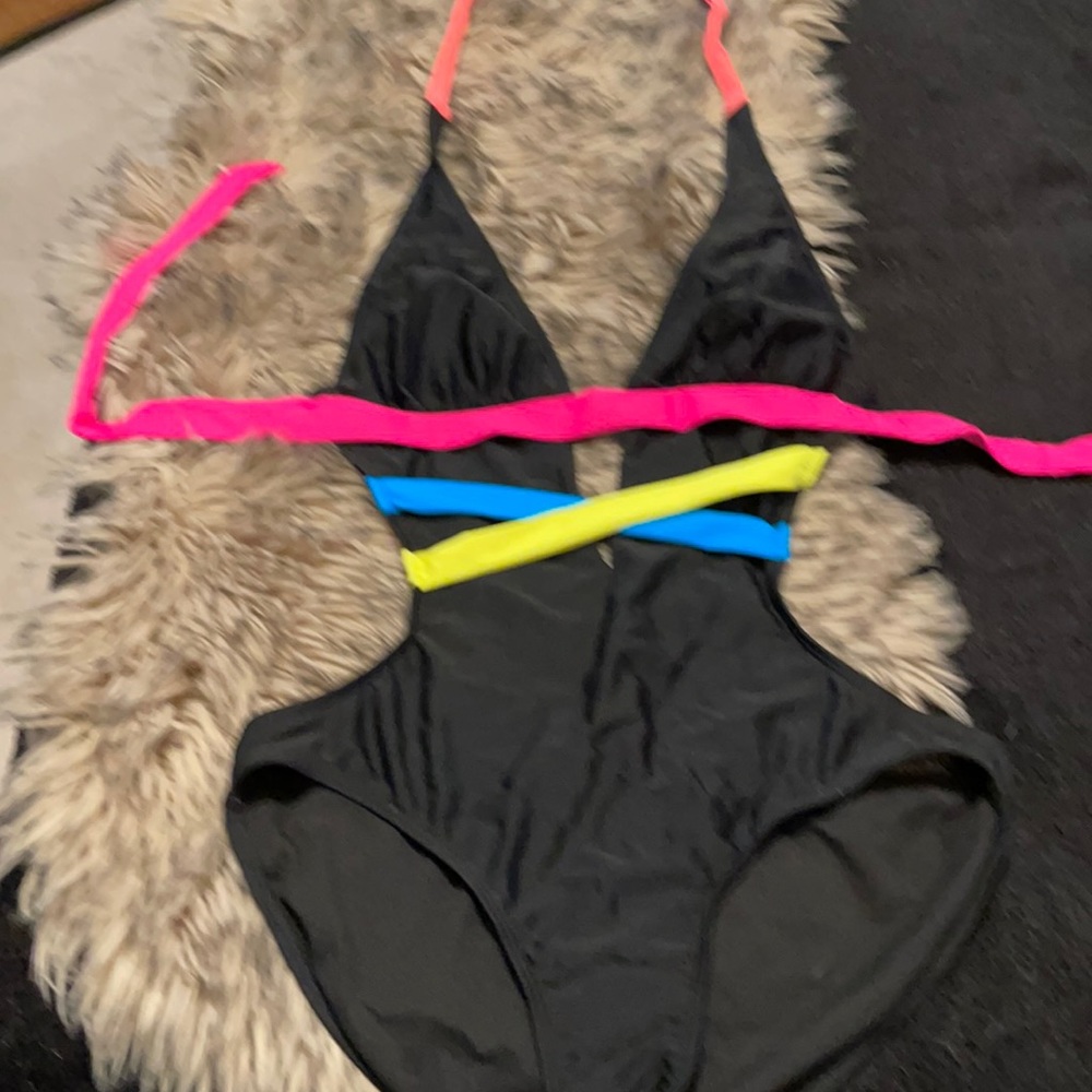 1 piece OP ladies swimsuit.